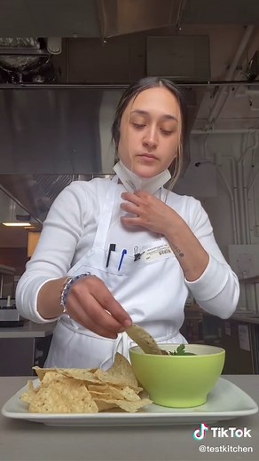 Easy and Quick Homemade Salsa Recipe