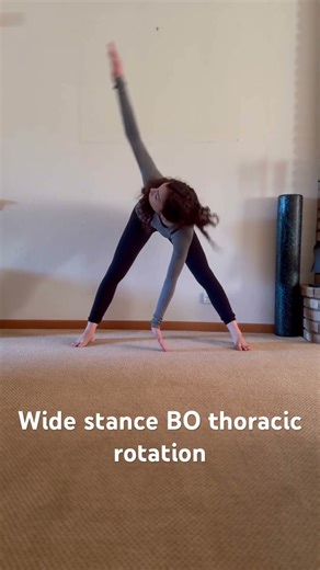 Wide stance BO thoracic rotation mobility exercise
