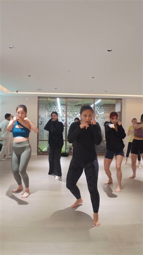 GO24 Fitness | This isn’t your average group class: last Friday, former UFC fighter, Invicta FC Atomweight Champion Michelle Waterson-Gomez and GO24... | Instagram