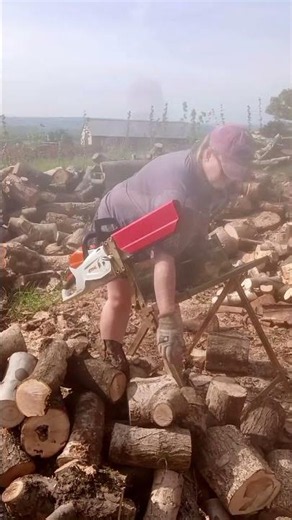 Chainsaw Still
