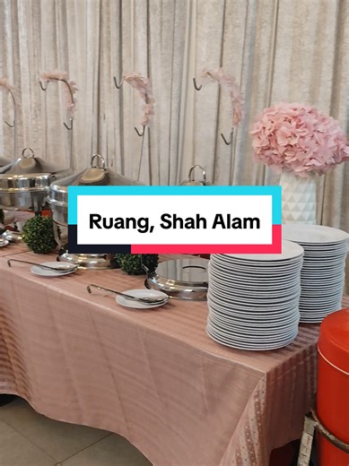 Alhamdulillah Majlis Makan Malam Sekolah Rendah Islam Musoffa Di Ruang Event Space, Shah Alam Pada 19 Disember 2025 (Jumaat) Menu Buffet (100 Pax) : - nasi minyak brasmathi - ayam masak merah - daging masak hitam - pajeri nenas - acar buah - papadom - buah tembikai - air sirap limau sejuk Menu Tea Corner : - teh tarik - kuih koci - kuih karipap - bubur kacang hijau - cendol sawit =========================== Sebarang Pertanyaan, Sila Hubungi Call/Whatsapp : 017-2881167 (Wan) www.wasap.my/60172881