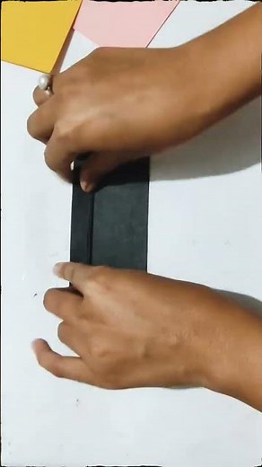 “1-Minute Paper Craft 💛 | Simple & Cute DIY Idea”