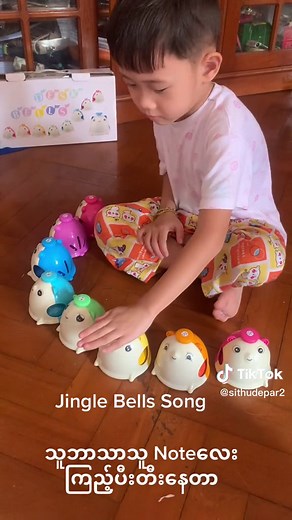 #jinglebellssong❄☃️ #handbelltiktok #handbellnote #music #playmusicgood #goodboys #learningmusicproduction #learningmusicplay