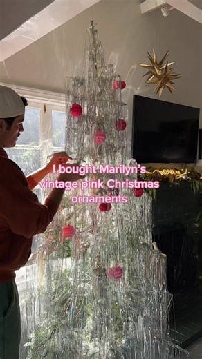 Vintage Marilyn Monroe Christmas Ornament Decoration Ideas