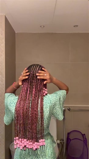 فيديوهات أنشأها NigerianBarbie (@manuthebarbz) باستخدام original sound - Refelex