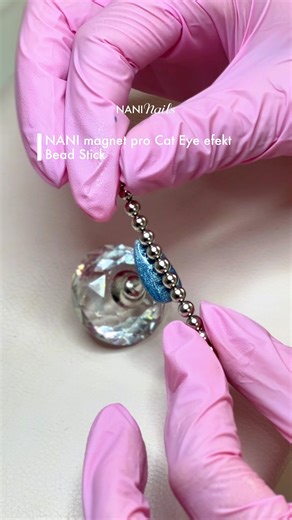 86 reactions | Vytvořili jsme pro vás inspiraci s Cat Eye gel laky ✨ Mrkněte, jak jednoduše vytvořit tenhle magický efekt!  | NaniNails.cz | Facebook