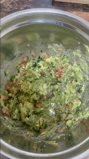 Easy Homemade Guacamole #cooking #guacamole
