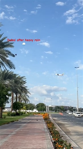 Stunning Dubai Clear Sky ✈️ Emirates Plane After Heavy Rain | Dec 19, 2025 #dubai #shorts #viral