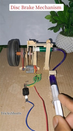 Hydraulic Disc Brake Mechanism #dcmotor #hydraulic #science #shorts