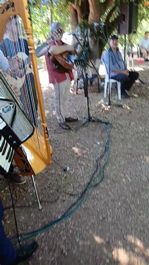 "Rohejáta che morena" de Quemil Yambay y Andrés Cuenca Saldívar por Fredy Benitez , Antonio Rolon , Mauricio Medina Barboza , Digno Acuña y Victor Barboza. Carapeguá compañía Caapucumí | Tati Medina Morán