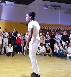 125K views · 555 shares | JOJO Kizomba #letsplaykizomba & Mickaela Kizomba @ All In Kizomba Festival  Nindja - Venha, SFMuzik https://www.youtube.com/watch?v=mOrc0rLxqEg @jonathan_mahoto  @mikizz  | Kizomba Demos | Facebook
