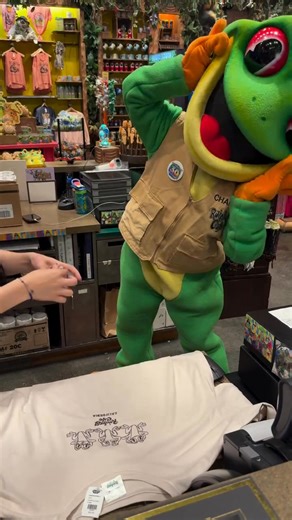 8.4K views · 135 reactions | A WILD dining adventure is just a reservation away!  | Rainforest Cafe | Facebook