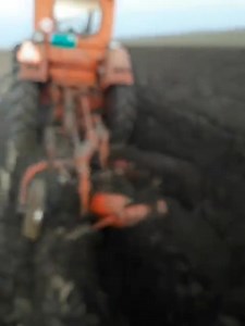 Ovaj je i Rimac Automobili zajebo 🤣 T 40 as i plug imt 756 vk | TRAKTORI . HR