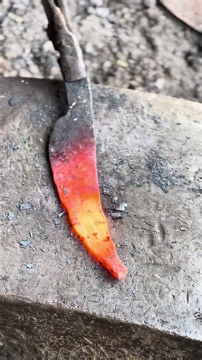 Turning Raw Steel into a Deadly Sharp Knife 🔥