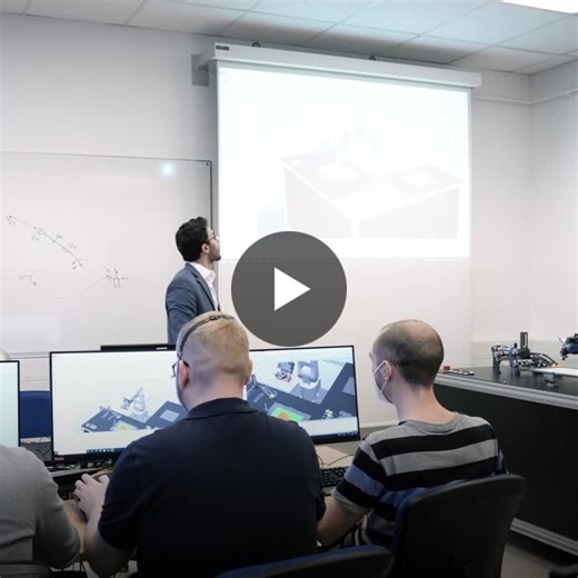 #robotstudio #automation #abbrobotics #simulation #ausbildung #robotik #hochschule #universität #student #digital #zukunft | Sveha Maus