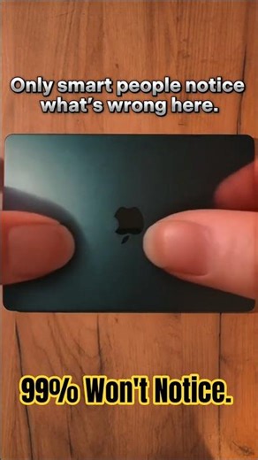 97% of people miss the 'glitch' until the 5th watch... 💻👁️ #shorts