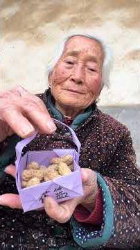 Grandma's Handmade Small Flower Basket #Small Flower Basket #Old People in the Countryside