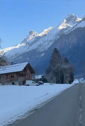 PLAISIR DE LA MONTAGNE Le Grand Bornand (Haute Savoie–France).31 décembre 2025–11h55.