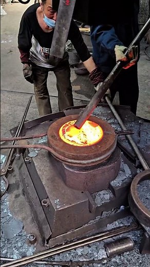 Inside the forging factory The Process of Shaping Steel Ingots Using Dies #forging #process #factory