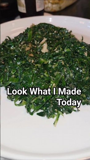 Quick & Easy Sautéed Collard Greens