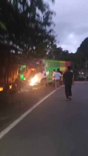 Breaking News : Terjadi Lakalantas di Desa bambu Dusun Tumuki, Mamuju 13/03/2025 Pagi ini. . . Kiriman Followers | infomamuju_