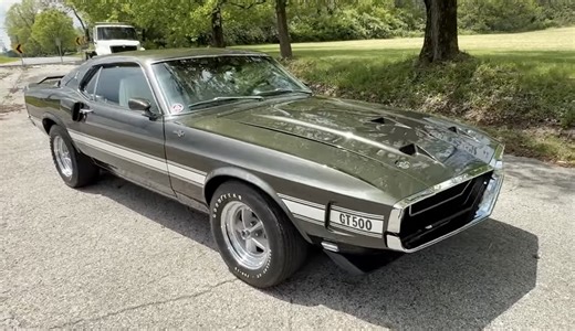 This Ford Mustang Shelby GT500 Wears a Paint That Reportedly Tricked Customers in 1969