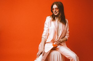 Missy Modell Discovers a ’90s ‘Galaxy’ in New Song For Netflix’s ‘Cam’: Exclusive