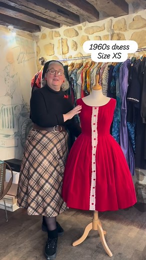 1.7K views · 340 reactions | #paris #vintage #retrovintage #vintageparis #retro #velvet #velvetdress #red #reddress #vintagedress #sixties #annees60 #fifties #1950s #60s #50s #50sfashion #60sfashion #60svintage #50svintage #60sdress #50sdress | Mamz'Elle Swing | Facebook