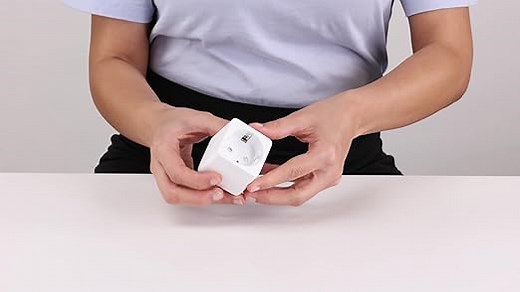 Philips Hue Smart Plug für Hue Lichtsysteme, smarte Steckdose zur Steuerung von Leuchten, kompatibel zur Sprachsteuerung und per App von überall, weiß