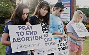 Canadian pro-lifers unite for 40 Days for Life prayer vigils to end abortion - LifeSite