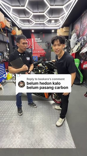 OTW Full Karbon: motor Aerox Willie Salim penuh karbon