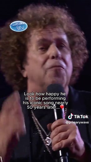 Leo Sayer's Legendary Performance of 'You Make Me Feel Like Dancing'