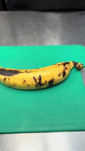 Prepara un delicioso waffle de plátano macho