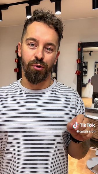 🌟 Promocija u salonu Gagi! 🌟 Od 3. do 10. decembra ostvarite posebne popuste na izlazak iz crne boje! 💇‍♀️✨ Ako želite da osvežite kosu i postignete prirodniji izgled, sada je idealna prilika. Posetite nas i iskoristite ovu sjajnu ponudu! 📅 Trajanje promocije: 3. – 10. decembar 📍 Salon Gagi Cene sa popustom : Kratka kosa 14 000 sa 20% Duga kosa 15 000 sa 20% Ekstra duga kosa 20 000 Sa 20% #salongagibeograd #salongagi #salongagivracar #f #izlazakizcrne