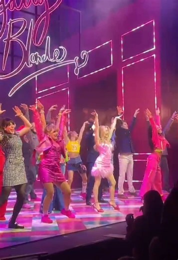 Amber Davies and Cast Shine in Legally Blonde