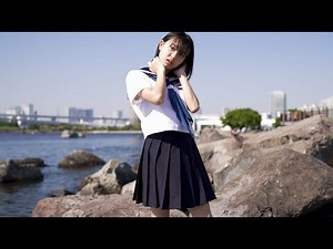 お台場海浜公園、当日は32度の夏日、半袖セーラー服でポートレートモデル撮影テイク6の様子です。モデルは姫華