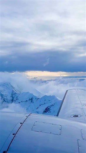 Have you ever sat copilot in a Piper Navajo twin engine plane? It is QUITE the experience for any fan of a good view! Come on in today and get in the seat for the experience of a lifetime! #flightseeing #denaliair | Denali Air Flightseeing Tours