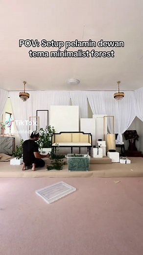 Minimalist Forest Pelamin Design for Weddings