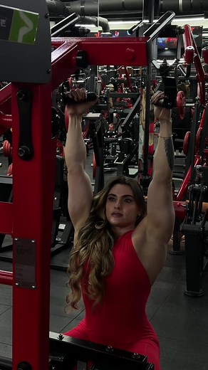 Bodybuilding Women: Jessica Sestrem and Female Muscle Growth