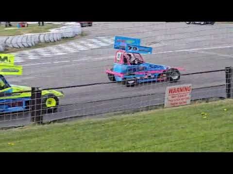 Skegness raceway Micro F2 stockcars 4/5/25