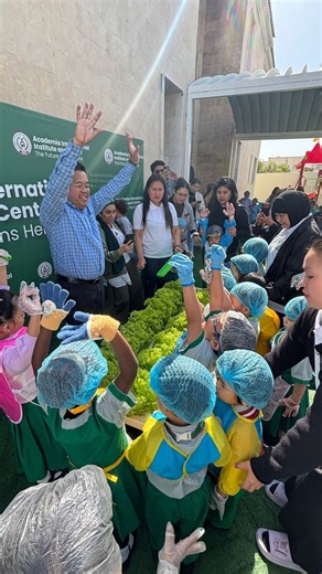 The Basics of Hydroponics Farming Workshop at Academia International School was a huge success! Organized by HYDROVEST TECHNOLOGY, the makers of Lettuce Chips by Hydrovest Farms, and led by Mr. Jeacim Francis Adaya and his team, the event inspired learners and educators alike about the future of sustainable farming. We were also honored by the presence of the CEO of Academia International School, Ms. Annaliza Diet, along with the dedicated teaching staff who made this learning experience even mo