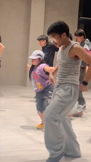 Magic Pocket Camp Vibe! 🔥 See u at SM Skydome for The @rockwellph2015 Concert! 🧠: Mannex Manhattan 📍: @theplayground.studios.ph | Alyona Baquial