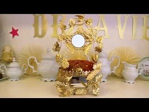 Globe de Mariée - The French Wedding Tradition in the 19th Century