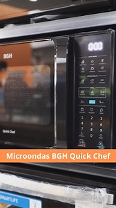 Simplificá las tareas de tu hogar con el microondas BGH Quick Chef 💪 👉 ¿Por qué elegirlo? Espacio ideal: Su capacidad de 28 litros permite cocinar y recalentar alimentos de diversos tamaños con total comodidad. Variedad de programas: Con 7 programas preestablecidos, tendrás opciones para preparar tus comidas de manera rápida y eficiente, ajustándose a tus necesidades. Luz interior práctica: Observa el proceso de cocción sin necesidad de abrir la puerta, asegurando un control completo sobre tus