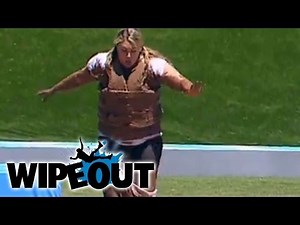 Anti Mud Girl, Gets Muddy | Wipeout HD