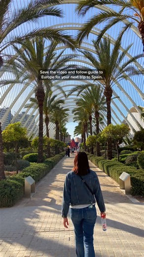 2.5K views · 64 reactions | Spain’s third-largest city often flies under the radar but it has everything you'd want and more ☀️ Historic old town, modern art, beach life, and zero stress!  Tip: Spend a lazy afternoon biking through Turia Park — it stretches 9km through the heart of the city. | Guide to Europe | Facebook