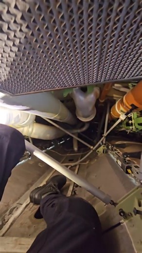 Behind the Scenes: Humidifier Fan Replacement on the Boeing 787 – Keeping Cabin Comfort Perfect! ✈️🔧 | Aircraft