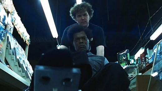 Unbreakable.2000.BluRay.720p.cima4up.tv