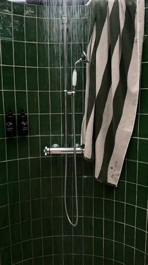 Each Advent Sunday brings a new little window to open. Today is the last day to enjoy our First Advent offer with all our towels. Details are waiting on our website. Link in bio🔗 | Home of ESS