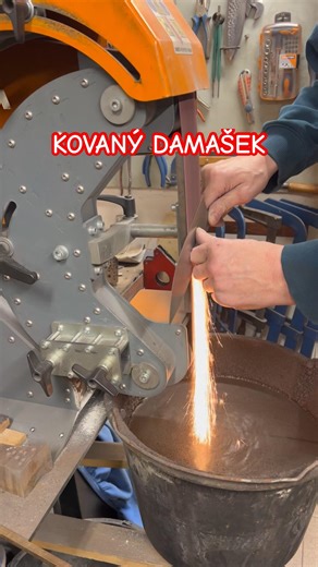 Ručně kovaný damaškový kuchyňský set | Proces výroby